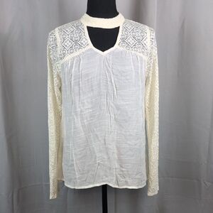 Red Camel‎ Women's Ivory Lace Blouse